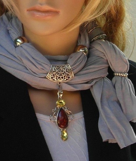 Колье-шарф. Красивый и неповторимый аксессуар своими руками.