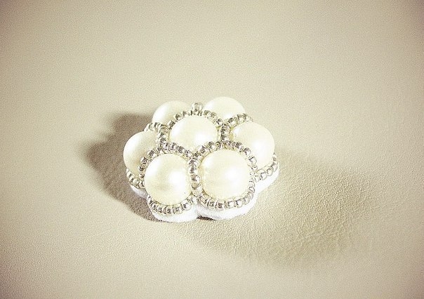 МК Массивное кольцо из жемчуга и бисера