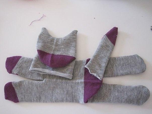 Котик из носков.