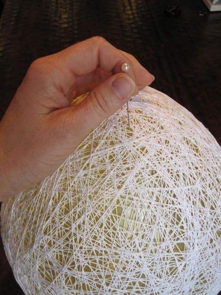 Пасхальные шары из ниток