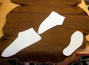 Как сшить обувь из старой дубленки.