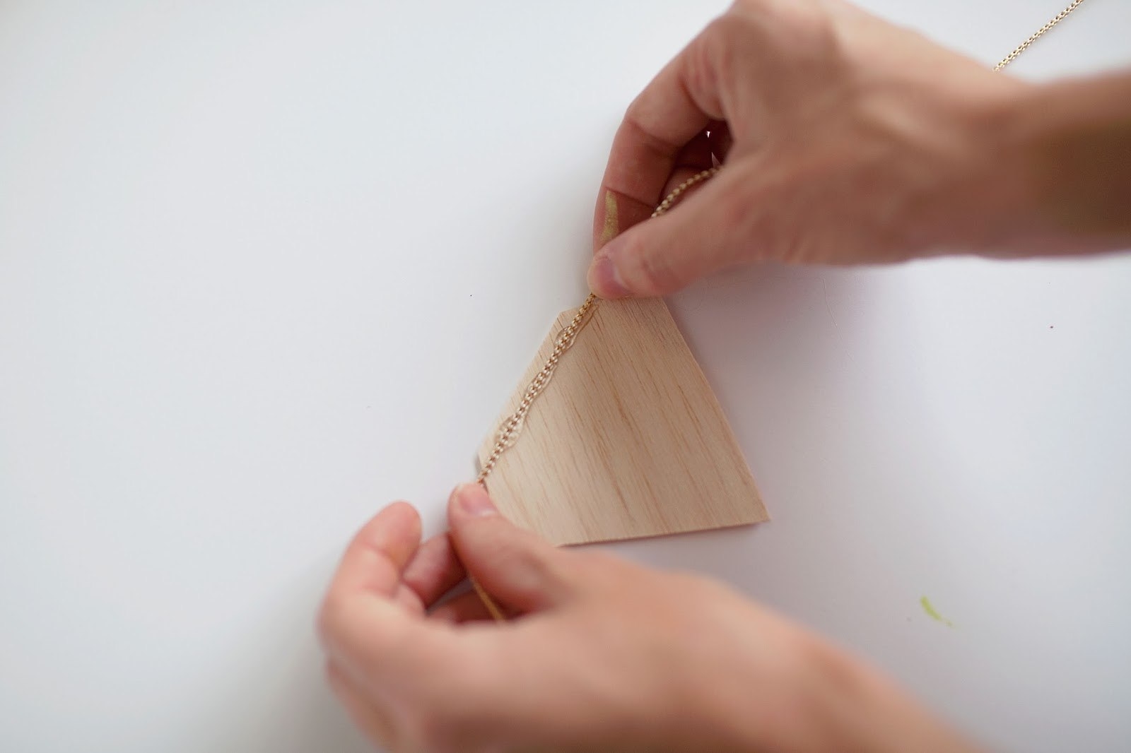 Гирлянда из драгоценных камней