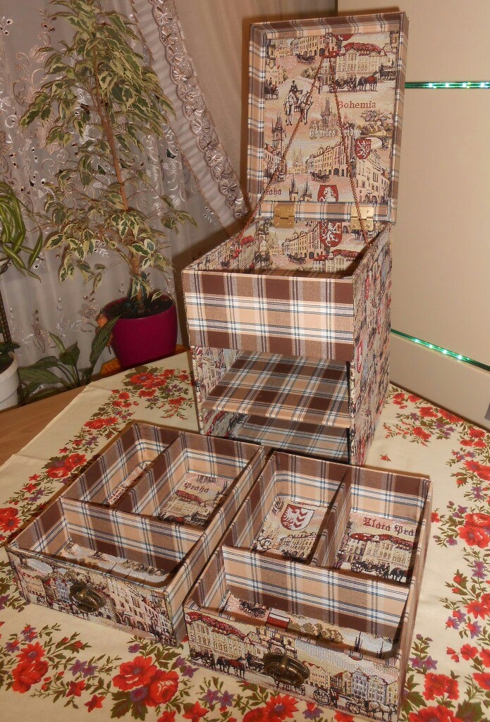 Короб для мелочей. Подарок девушке.