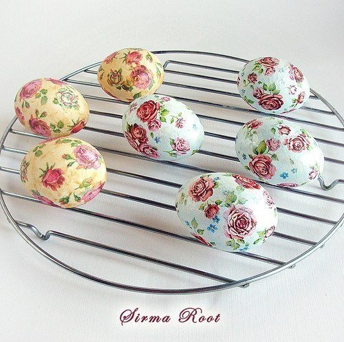 Декупаж пасхальных яиц