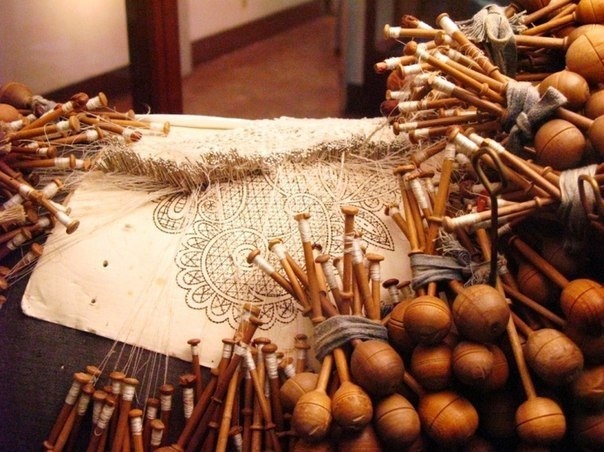 Магия создания кружева...