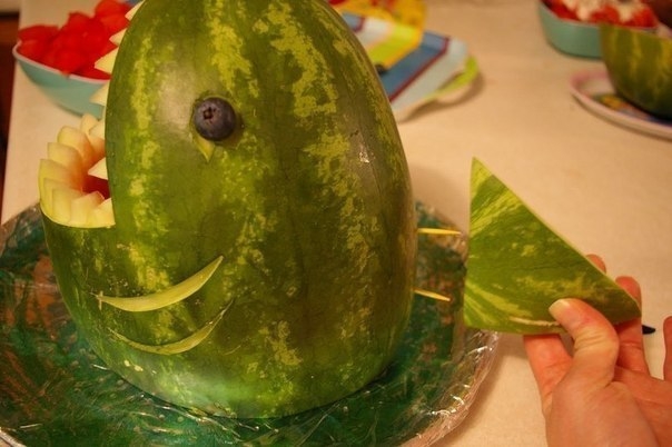 Оригинальная подача арбуза