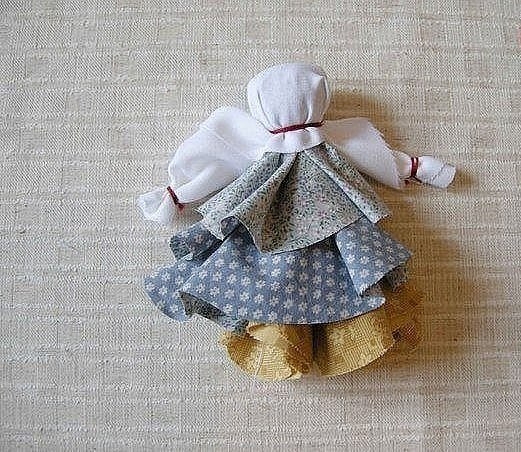 Лялька-мотанка.