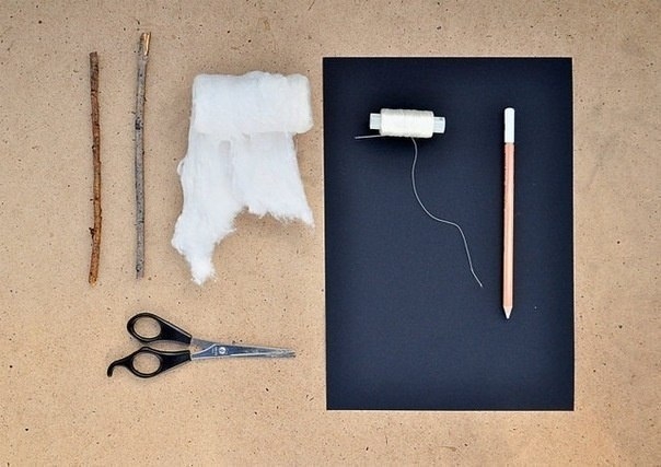 Ласточки в облаках