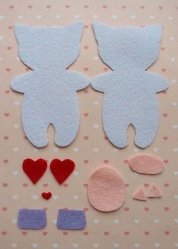 Шьём очаровательного котика из фетра