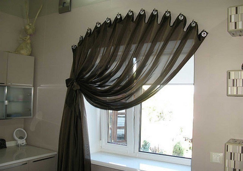 Необычные способы повесить штору.