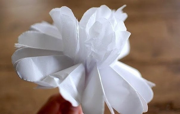 Подарочный бант из бумаги