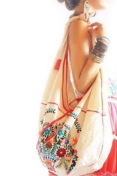 Сумки с вышивкой.