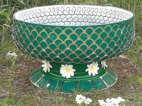 Вазоны из покрышек. еще одна идея со старыми покрышками.