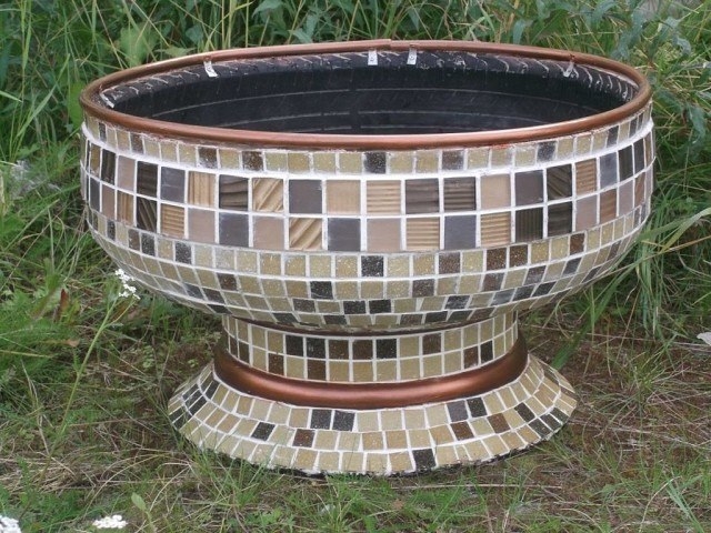 Вазоны из покрышек. еще одна идея со старыми покрышками.