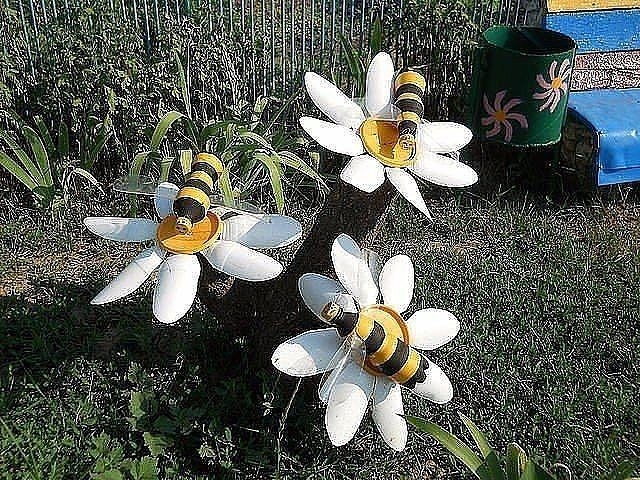 И это все из пластиковых бутылок!