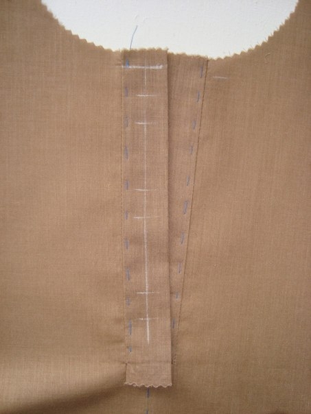 Классическая застежка поло