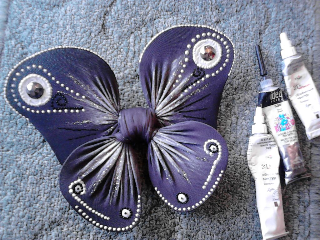 МК по изготовлению бабочек из капроновых колготок