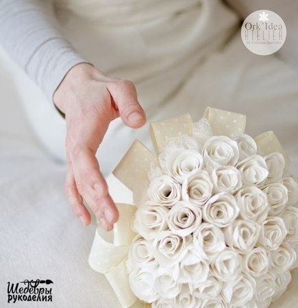 Букет бумажных розочек