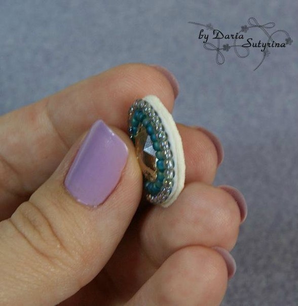 Серьги из бисера Капельки на швензе-петле.