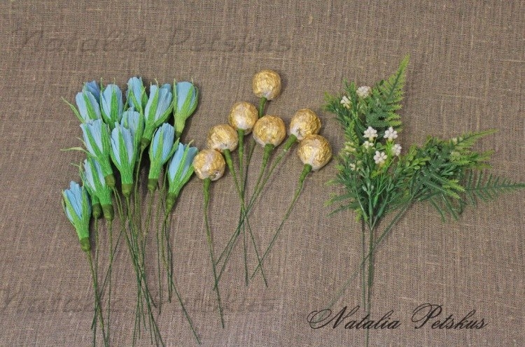 Колонна цветущая