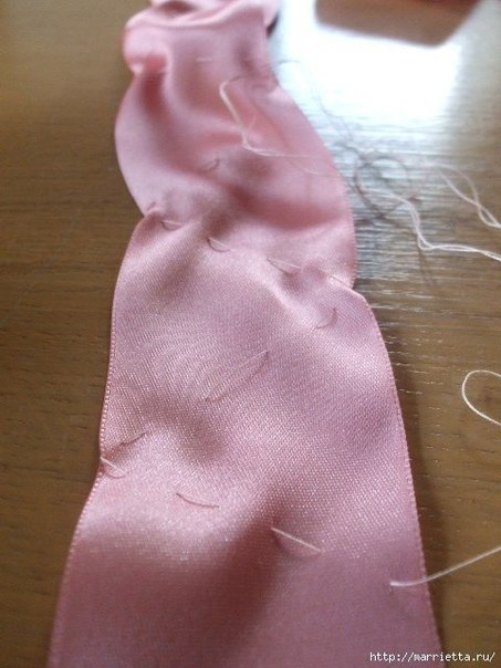 Георгины из атласных лент