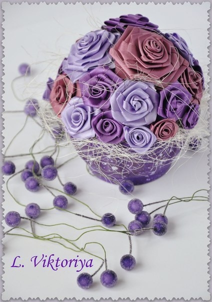 Роза из атласной ленты Роза из атласной ленты