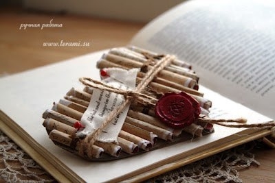 Открытка из свитков