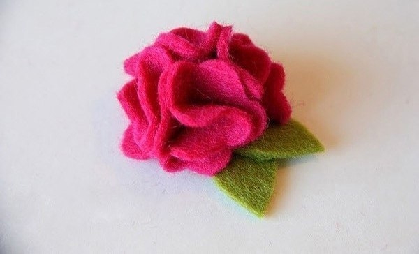 Фетровый цветочек