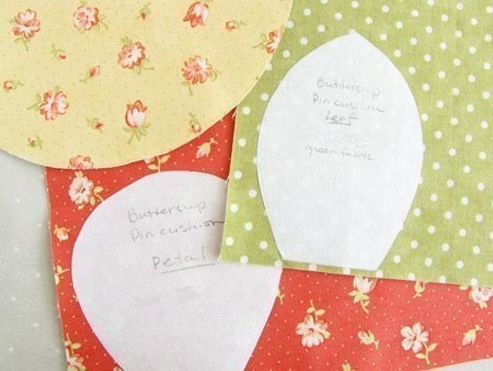 Шьем игольницу - цветок