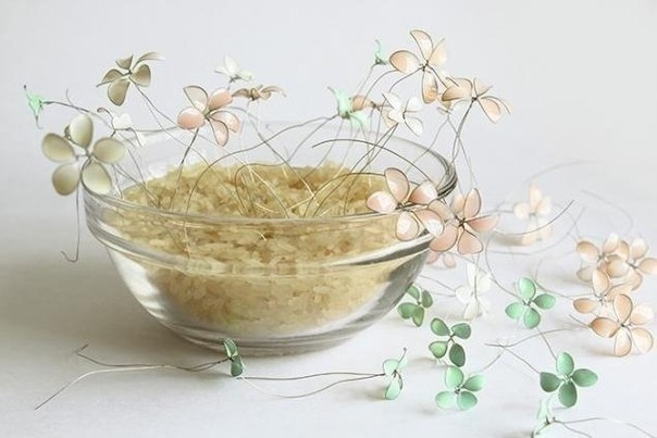 Вторая жизнь лаков для ногтей - нежные цветочки