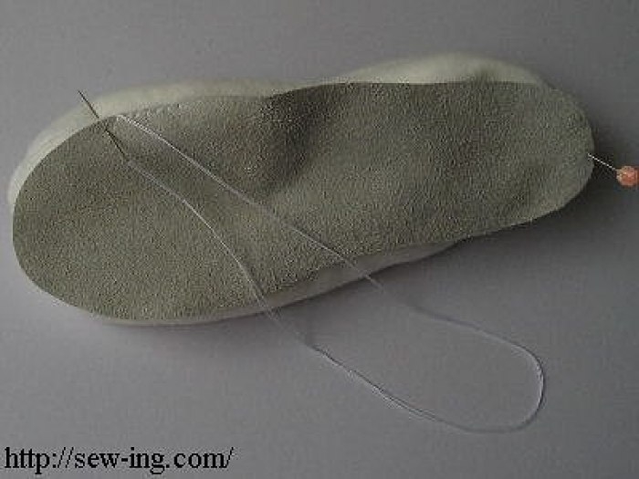 Шьем теплые меховые тапочки