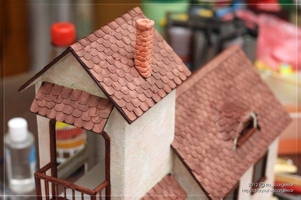 Очаровательный домик из картона