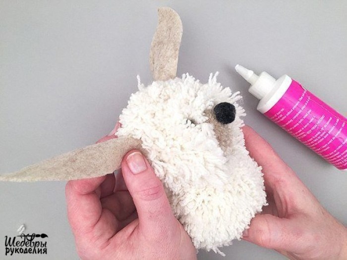 Собачка из помпонов Собачка из помпонов