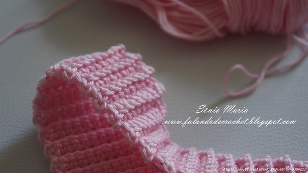 Резинка крючком.