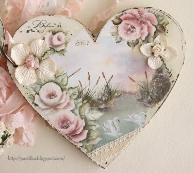 Декупажная рамка в виде сердца. Мастер-класс