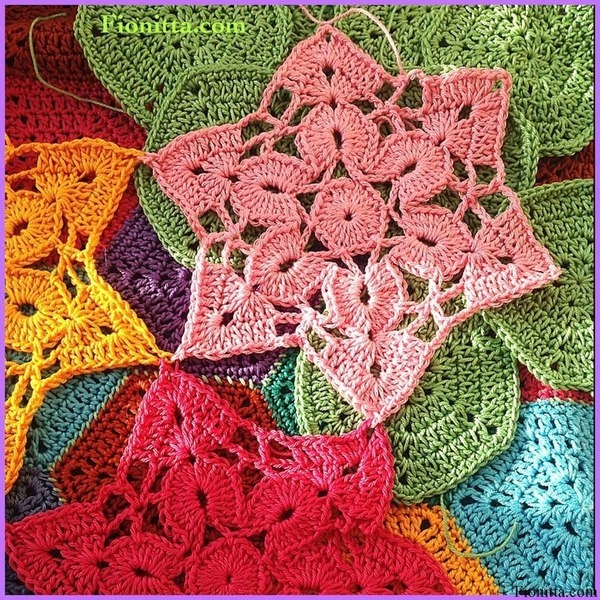 Радужный плед из мотивов Летний сад