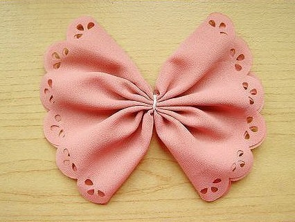 Потрясающие бантики для украшения одежды или волос