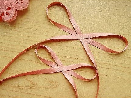 Потрясающие бантики для украшения одежды или волос