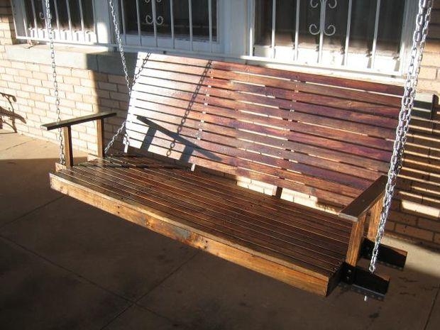 Качели-скамейка