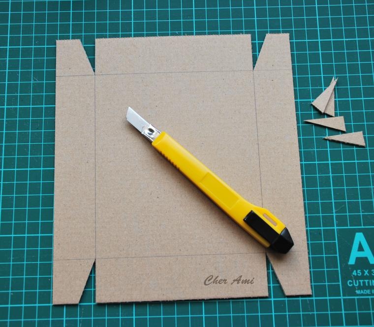 Стильная коробочка из картона