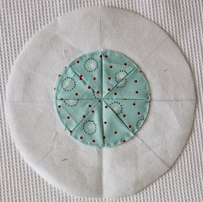 Салфетка в технике лоскутное шитье