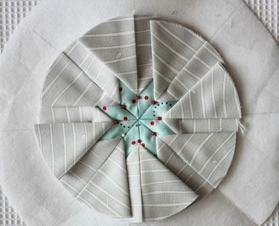 Салфетка в технике лоскутное шитье