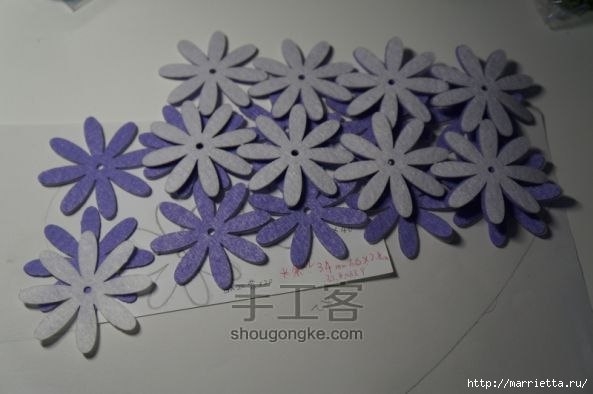 Цветы из фетра.  Горшочек с ромашками