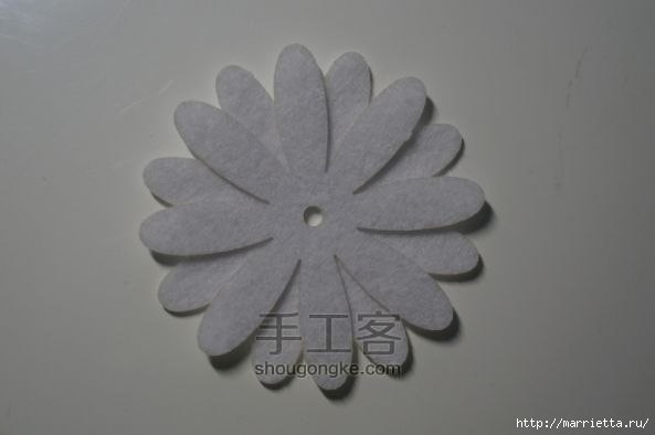 Цветы из фетра.  Горшочек с ромашками