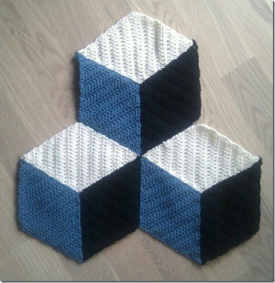 Вязаная геометрия: плед из ромбов