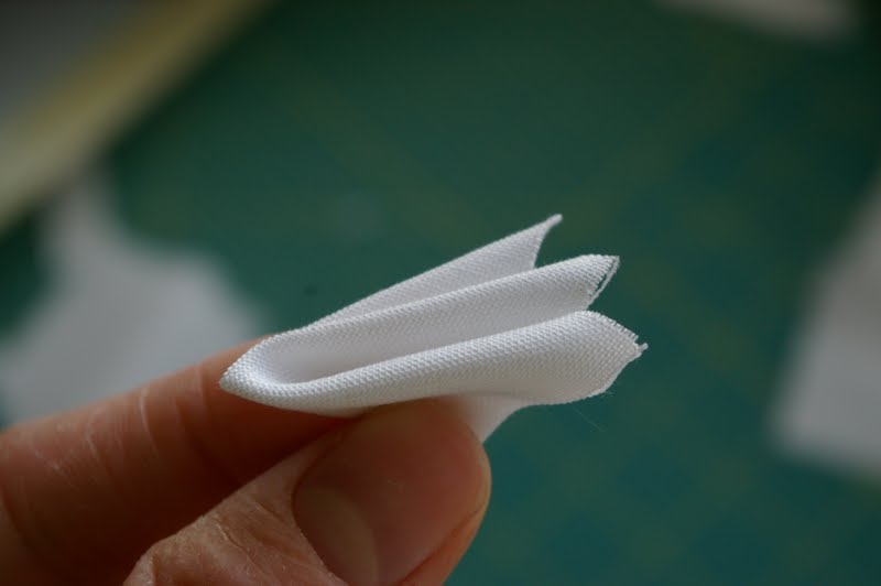 Ромашка. Цветы из ткани