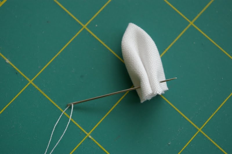 Ромашка. Цветы из ткани