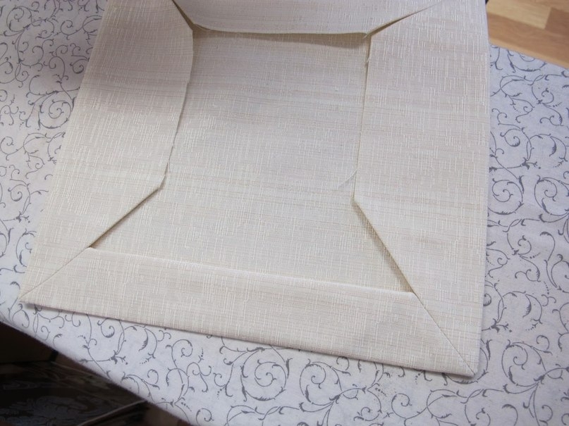 Уголки на салфетках