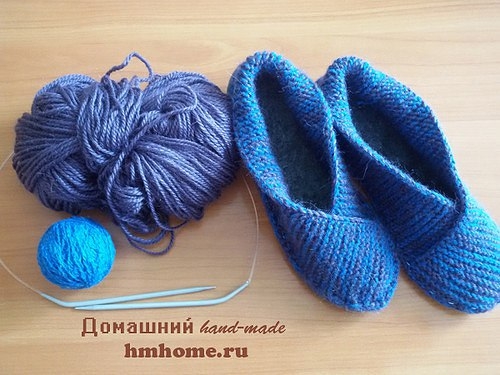 Тапочки на подошве. Вязаные спицами