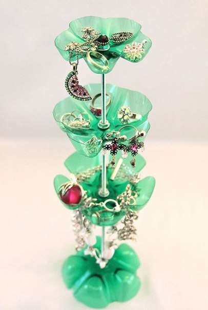 10 оригинальных способов использовать старые пластиковые бутылки в быту